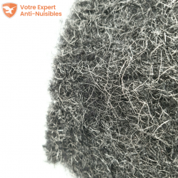Zoom sur les microfibres de l'XCLUDER, tissu de remplissage en laine métallique
